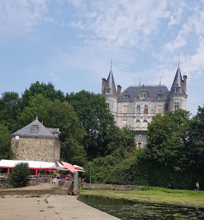 Gîte les blés dorés à 7 km de DERVAL. Conquereuil Extérieur photo