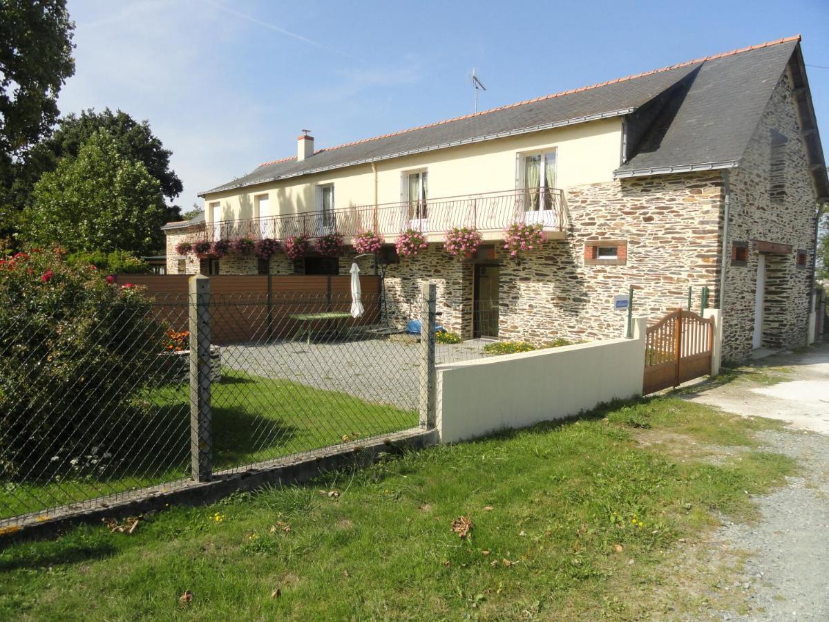 Gîte les blés dorés à 7 km de DERVAL. Conquereuil Extérieur photo