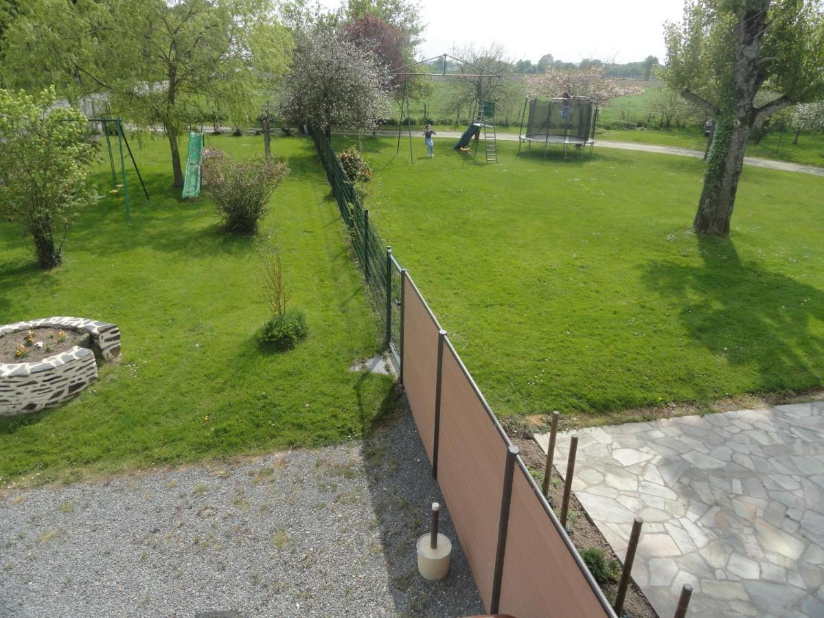 Gîte les blés dorés à 7 km de DERVAL. Conquereuil Extérieur photo