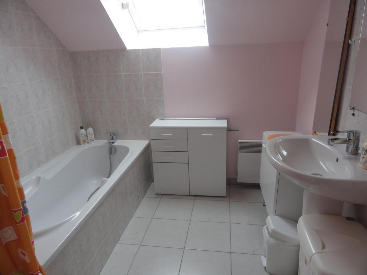 Gîte les blés dorés à 7 km de DERVAL. Conquereuil Extérieur photo